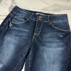 Royalty for Me Jeans Dark Wash Fringed ends Distressed Stretchy Mid Rise Size 6